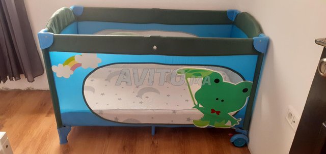 Vente de lit bébé avec matelas 
