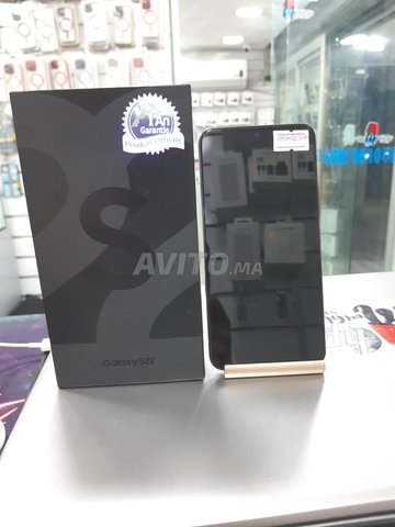 SAMSUNG S22