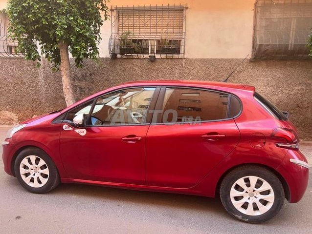 Peugeot 208 occasion Essence Modèle 