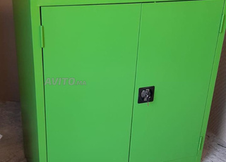 Armoire en métal – Meuble de rangement robuste 