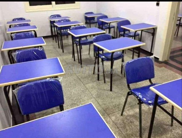 TABLE SCOLAIRE AVEC CASIER métallique