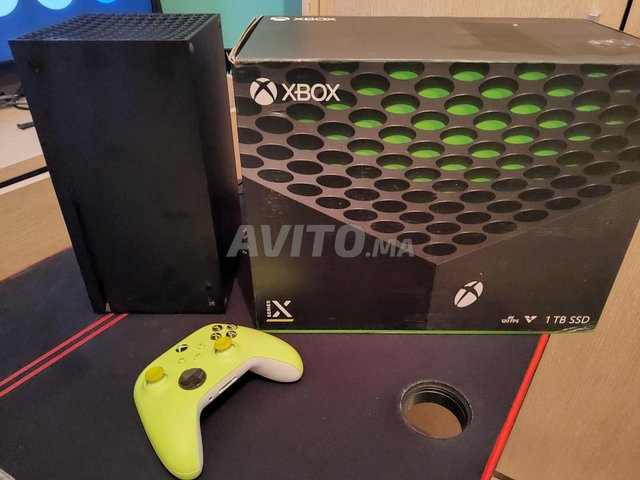 Xbox X 1 T & manette(jaune ou noir) & tapis RAZER
