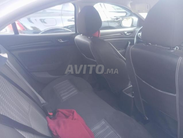 megane 4 peinture d'origine jamais accidenté  - 2