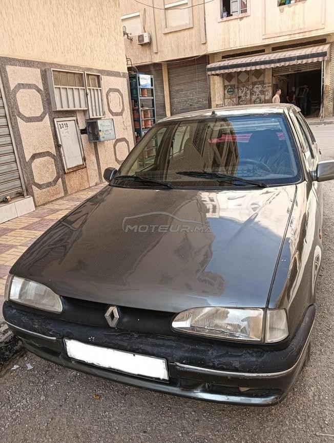 Renault 19