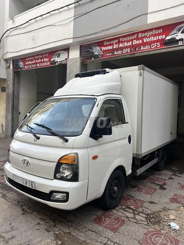 Hyundai H-100 occasion Diesel Modèle 