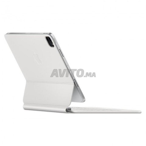 CLAVIER APPLE MAGIC KEYBOARD POUR IPAD PRO 11