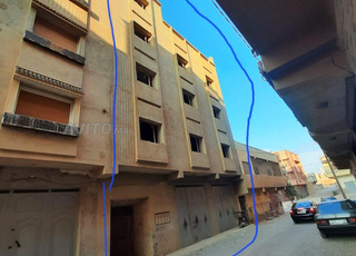 منزلين ثلاثة طوابق للبيع 