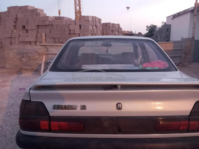 Renault 19  