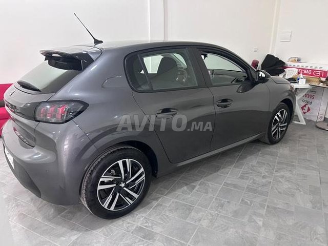 Peugeot 208 occasion Diesel Modèle 