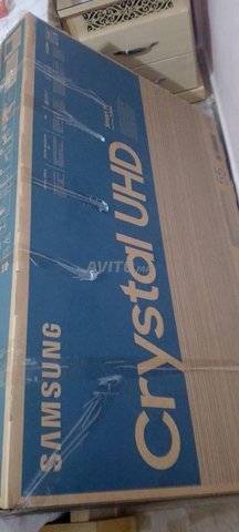 Smart TV SAMSUNG 55 Crystal Process 4K UHD Neuf