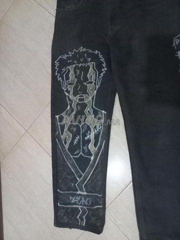 baggy jeans w t-shirt