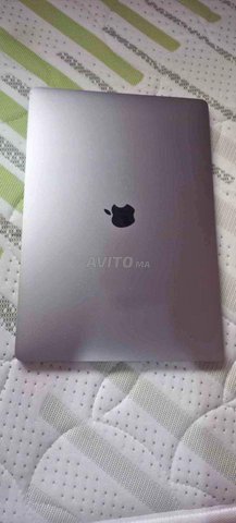 Macbook pro i7