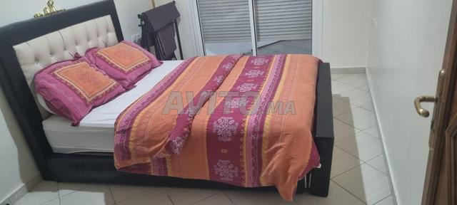 شقة مشمسة بمساحة 96 متر مربع - 2