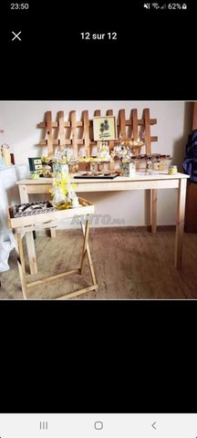 Matériel et tables à vendre طوابل و  للبيع