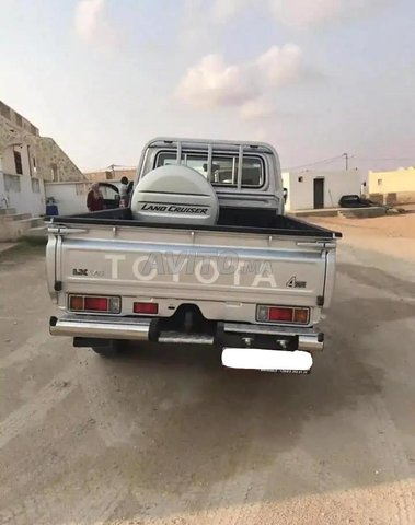 Toyota Land Cruiser occasion Essence Modèle 