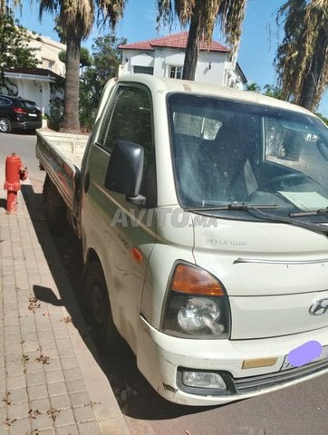  Hyundai H-100