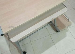 Bureau pour ordinateur 
