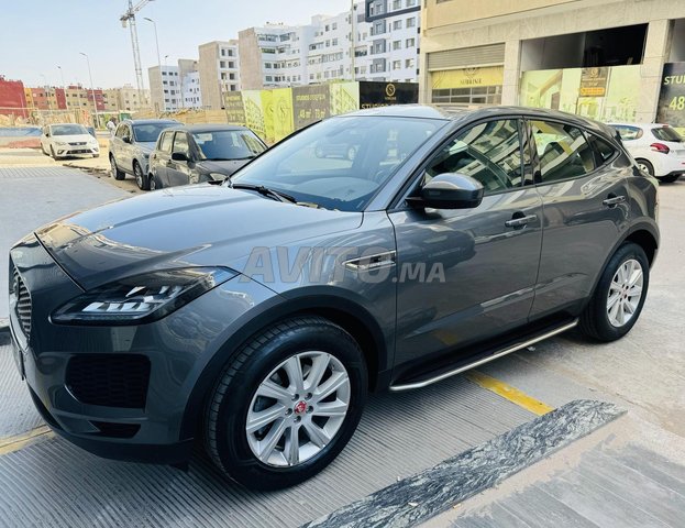 Jaguar E-PACE occasion Diesel Modèle 