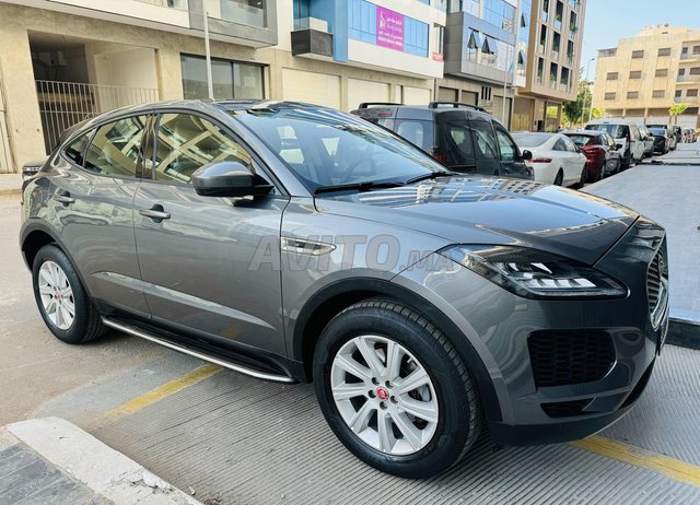 Jaguar E-PACE occasion Diesel Modèle 