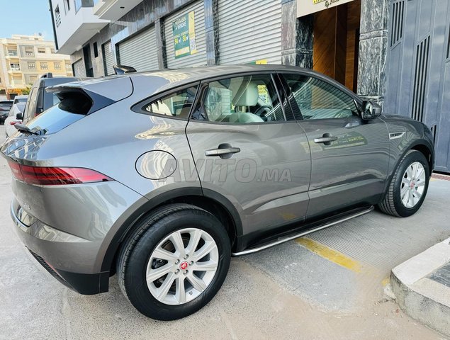 Jaguar E-PACE occasion Diesel Modèle 