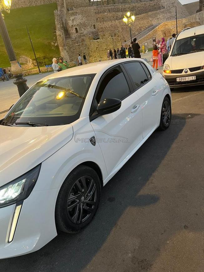 peugeot 208 automatique 