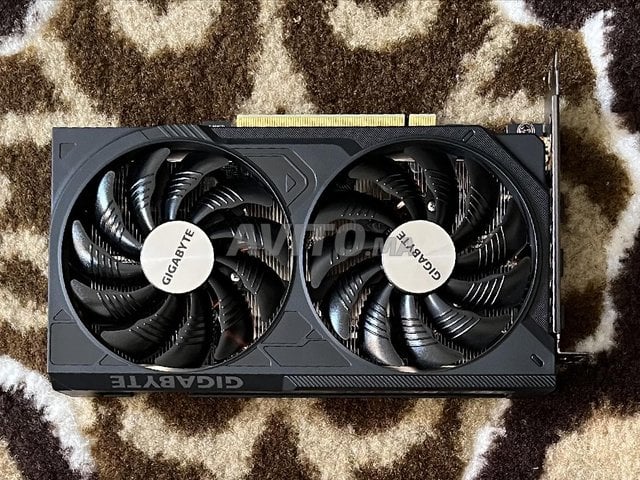 Nvidia Geforce RTX 4060ti 16Gb (Gigabyte)