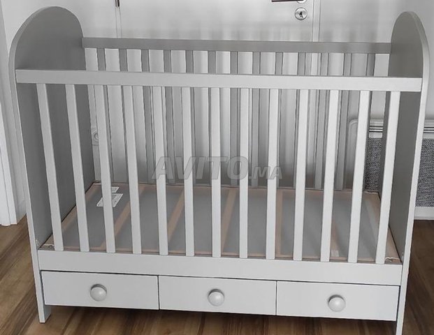 liquidation -lit bébé IKEA 