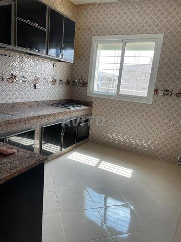 شقة جميلة هادئة في مبنى مؤمن