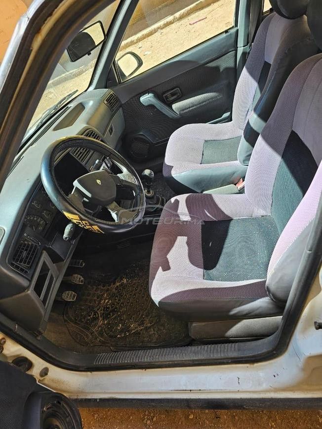 voiture renault 19 a vendre tres bonne 