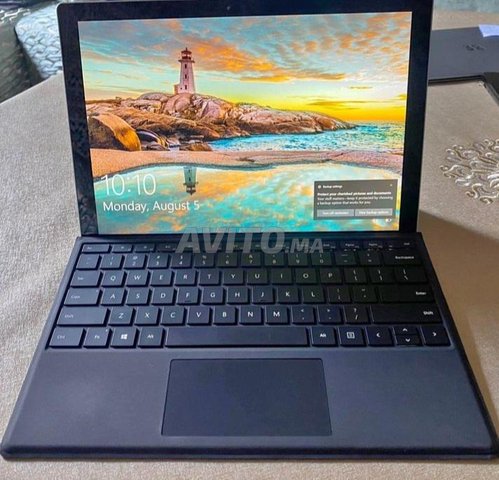 Microsoft Surface Pro 4 - i5/6th Gen