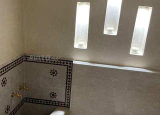 فيلا للبيع مجهزة طريق ورزازات 