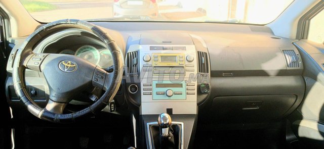 Toyota corolla verso 7places ttoption