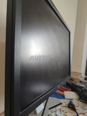 Monitor Dell 22 pouce ( etat bon)