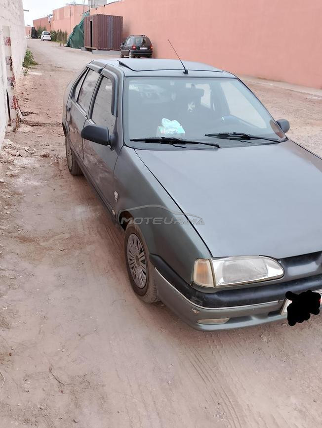 Renault 19