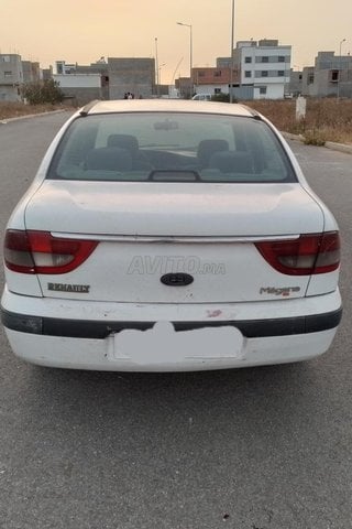 Renault Megane Diesel Manuelle 2000 à Tamesna