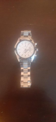 montre Aknight et Naviforce