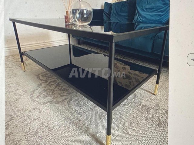 Table Basse modèle ÄSPERÖD IKEA.