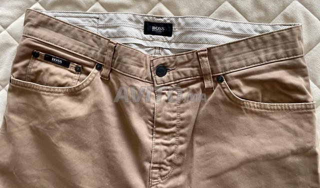 Pantalon BOSS en excellent état (modèle Maine)