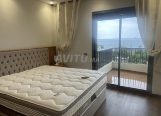 Vue dégagée sur Mer Neuf et Moderne