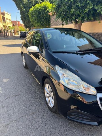 Peugeot 208 occasion Diesel Modèle 