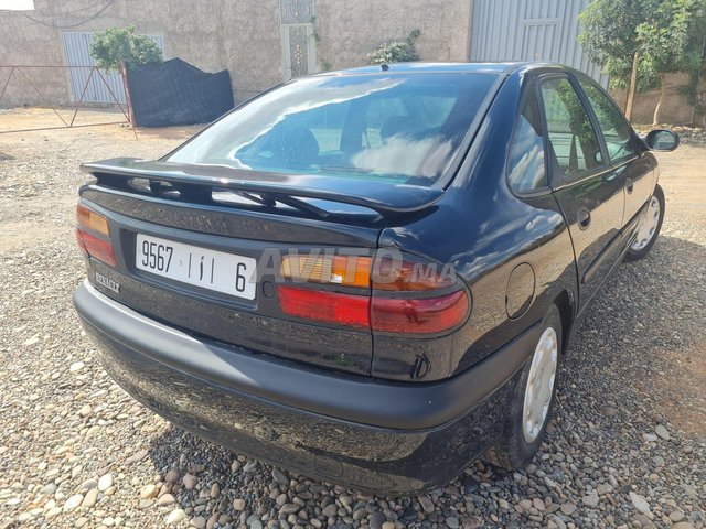 Renault Laguna occasion Diesel Modèle 