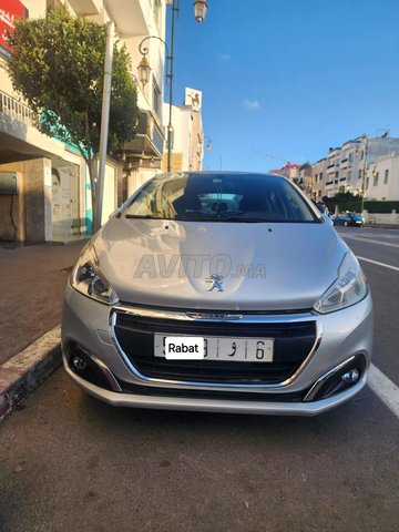 Peugeot 208 occasion Diesel Modèle 