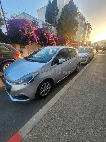 Peugeot 208 occasion Diesel Modèle 