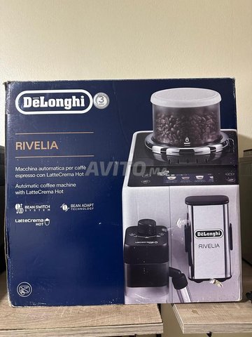 machine a cafe delonghi rivelia