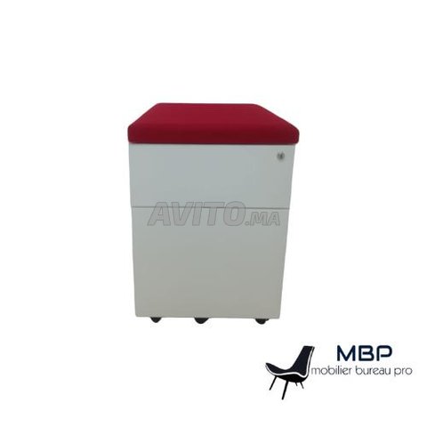 Caisson Bas à Roulette Actiu avec Assise Rouge