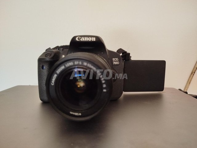  Canon EOS 700D