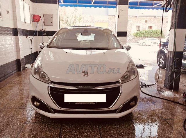 Peugeot 208 occasion Diesel Modèle 