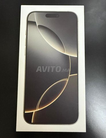 IPHONE 16 pro max ( non pas 15pro max)