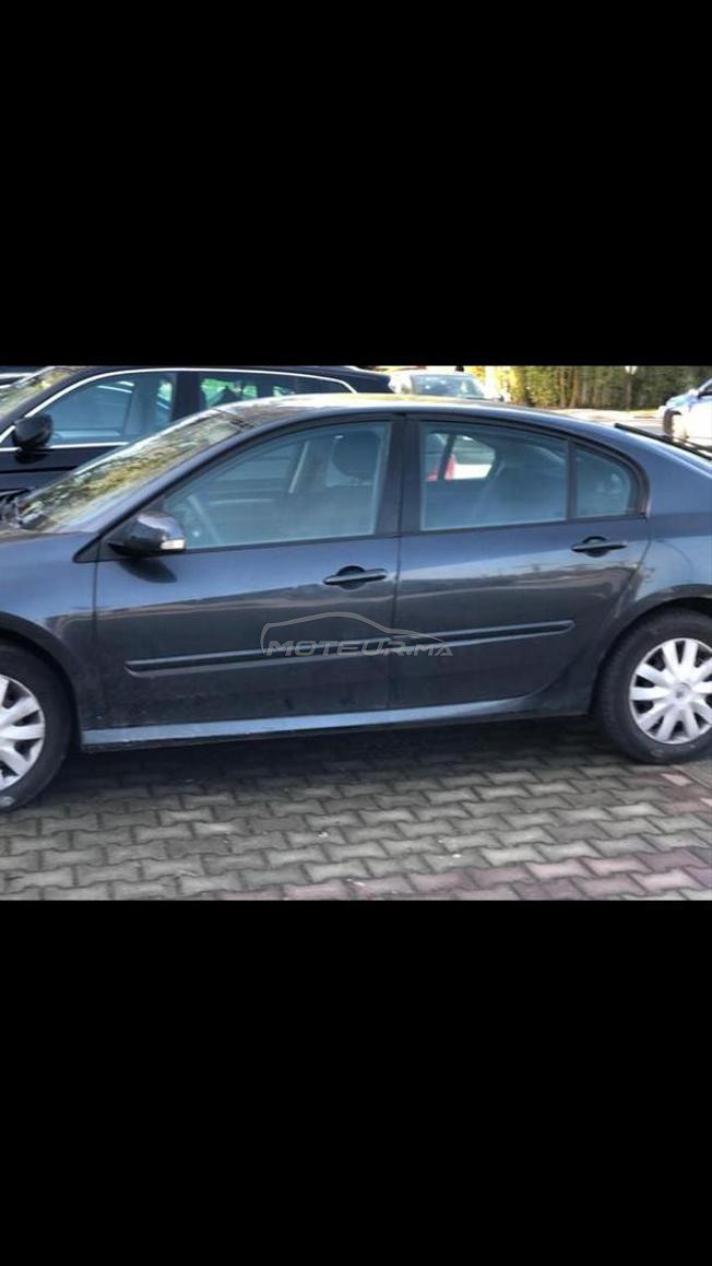 Renault Laguna Essence Automatique 2010 à Rabat