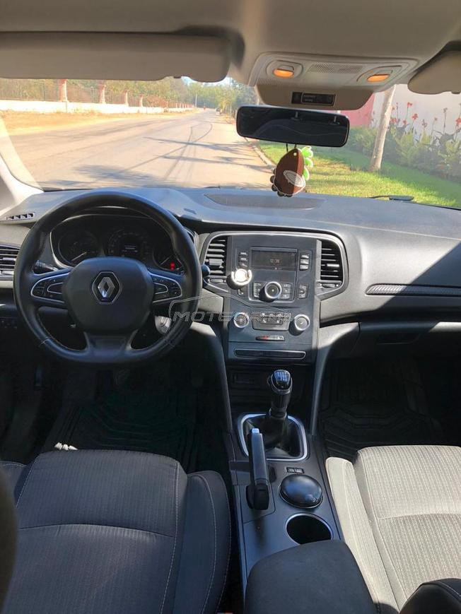 Renault Mégane 4 mzal jdida 